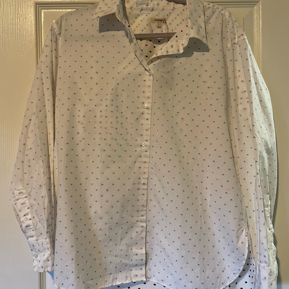 Women’s White Dotted button down shirt (new with tags)